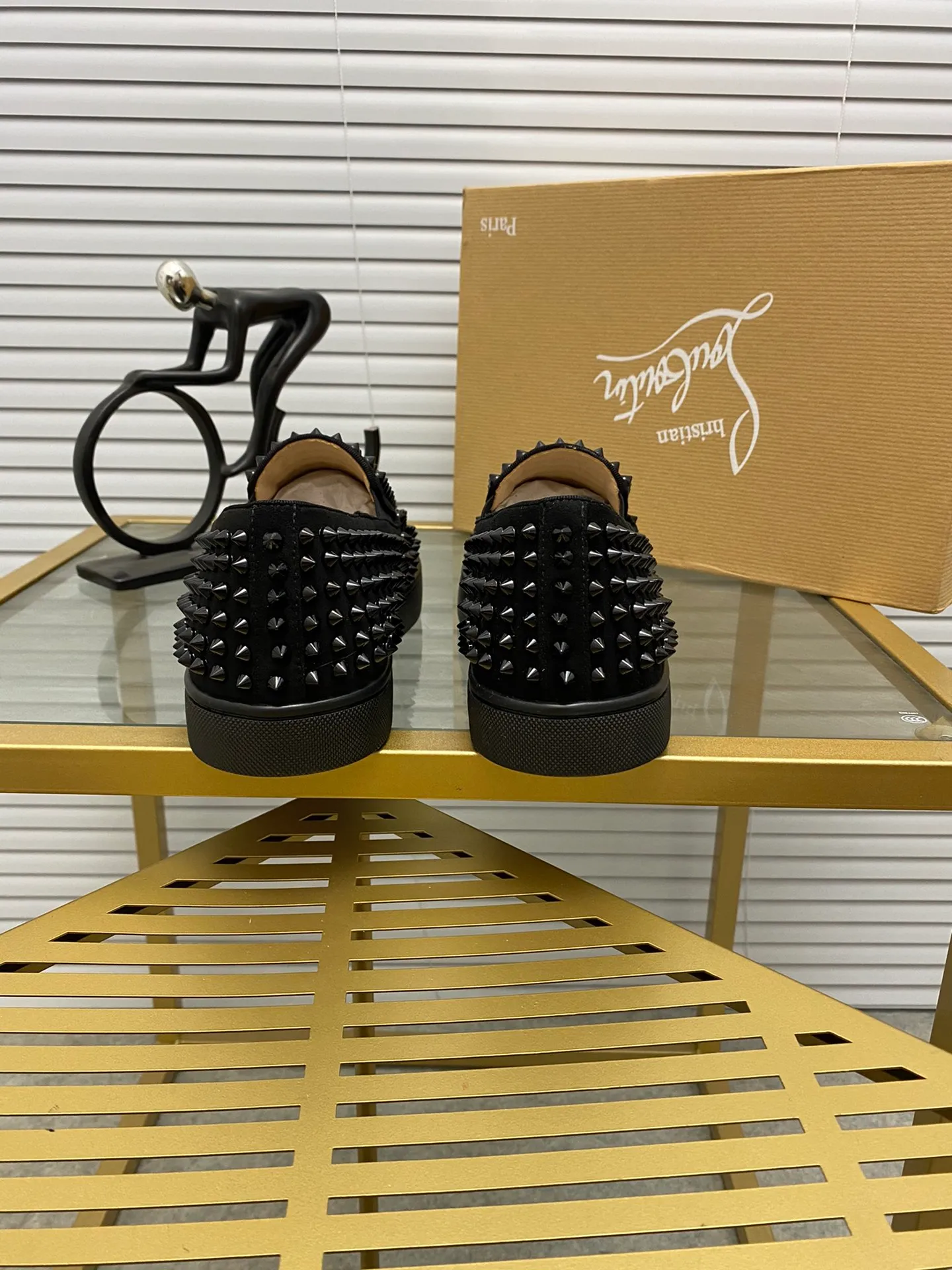 Ex-factory price 440. christian louboutin (CL red sole shoes) counter nail series, high-top casual sneakers for couples 📢 📢 📢 Exclusive hot style release 🎈🎈💪 Movable latex feet 👻 Finished outsole stitching line [satisfied] 😝Female 35-40# Male 38#-46, global supply😝 [Top version]: Original imported cowhide upper, top original leather lining, original molded TPU outsole, original 1:1 detail processing, original shoe last, large quantities in stock, rest assured as shown above